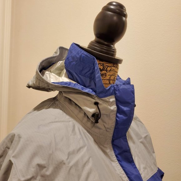 Like New Marmot Light Jacket (Women S)-Local Pickup Available in Vancouver, WA - Picture 3 of 7